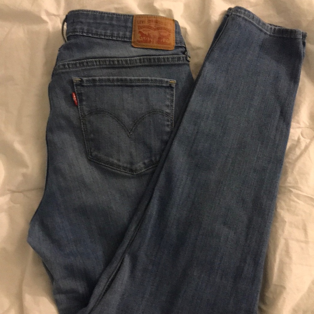 Levis 711 skinny jeans